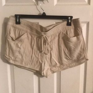 Arizona khaki colored shorts